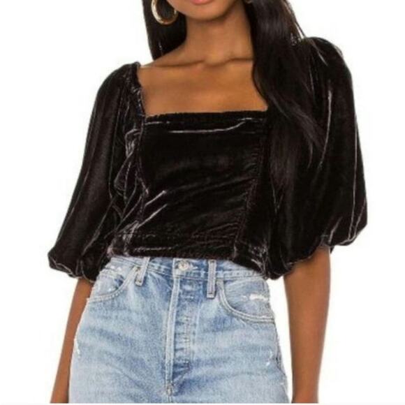 NwT Free People Marie Velvet Puff Sleeve Crop Top in Black Sz Med Boho Gothic - Picture 1 of 7